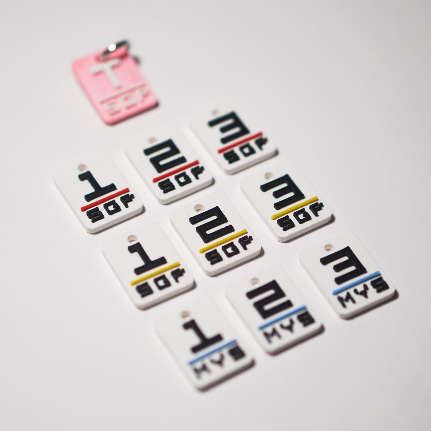 Build Your Own 100 Unbroken Patch Keyring+ Up to 3 Charms Bundle